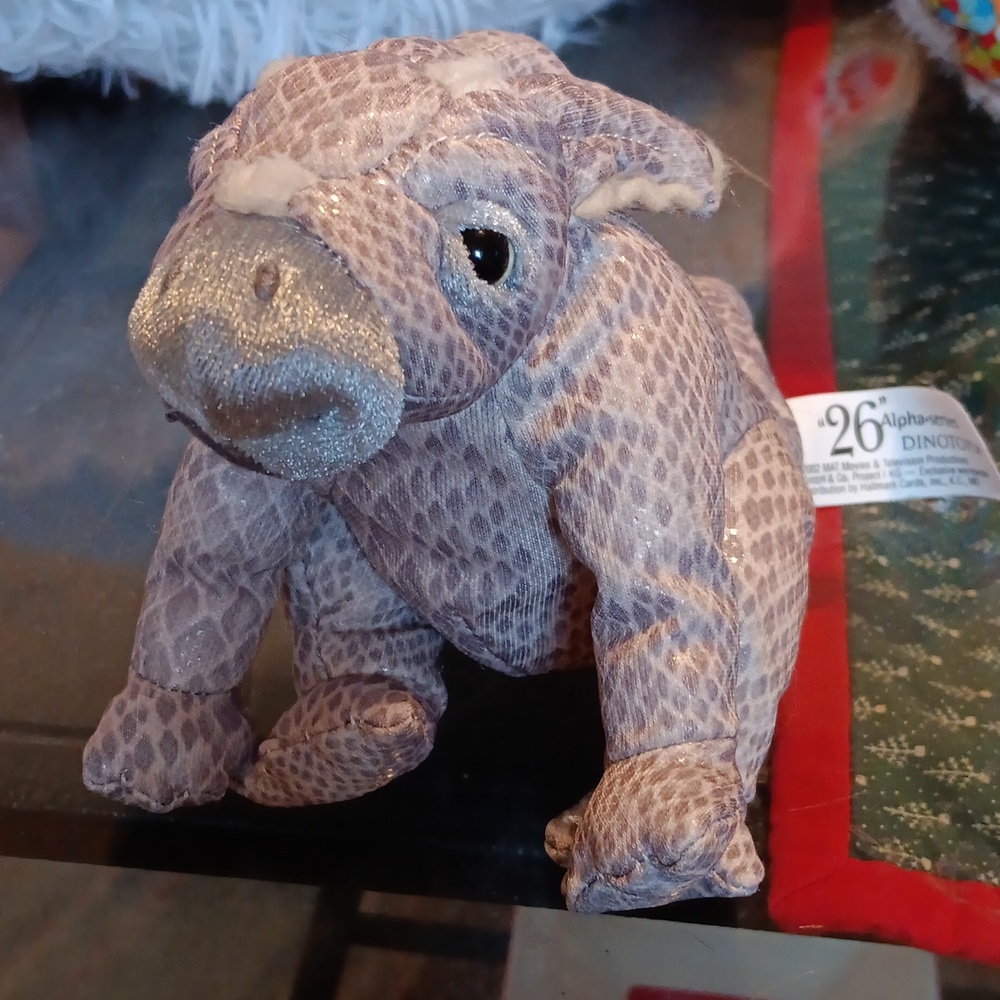 DINOTOPIA DOLL
